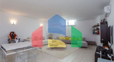 Residential - Single Family Home - T4 - Carcavelos e Parede, Cascais - PT