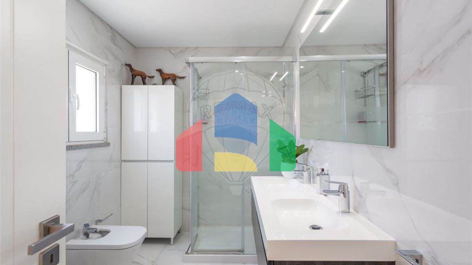 Residential - Single Family Home - T4 - Carcavelos e Parede, Cascais - PT