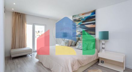 Residential - Single Family Home - T4 - Carcavelos e Parede, Cascais - PT