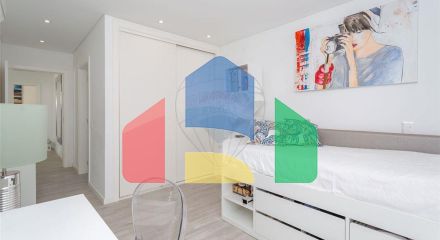 Residential - Single Family Home - T4 - Carcavelos e Parede, Cascais - PT