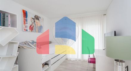 Residential - Single Family Home - T4 - Carcavelos e Parede, Cascais - PT