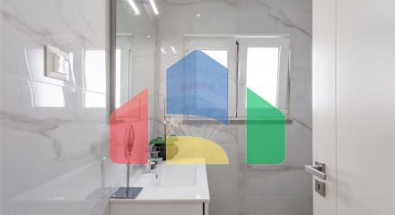 Residential - Single Family Home - T4 - Carcavelos e Parede, Cascais - PT