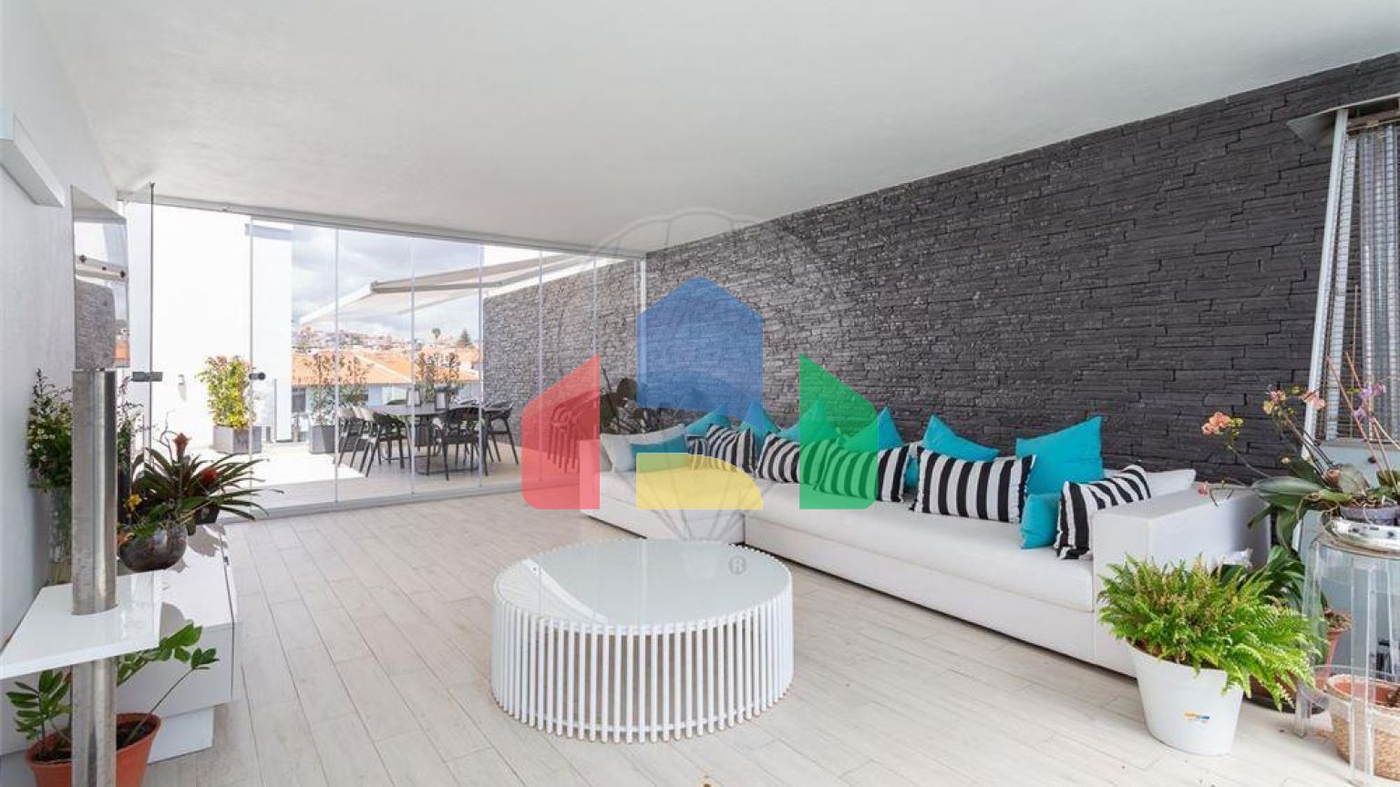 Residential - Single Family Home - T4 - Carcavelos e Parede, Cascais - PT