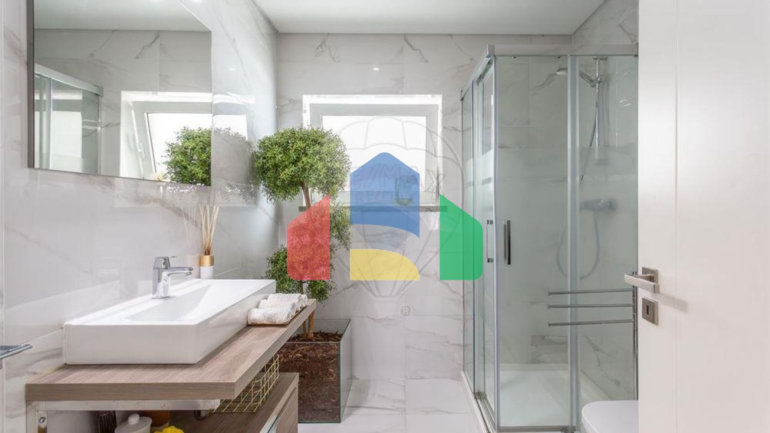 Residential - Single Family Home - T4 - Carcavelos e Parede, Cascais - PT