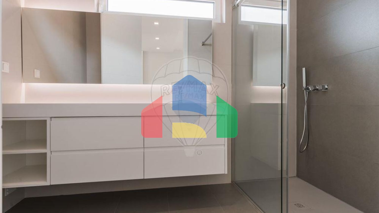 Residential - Single Family Home - T3 - Carcavelos e Parede, Cascais - PT