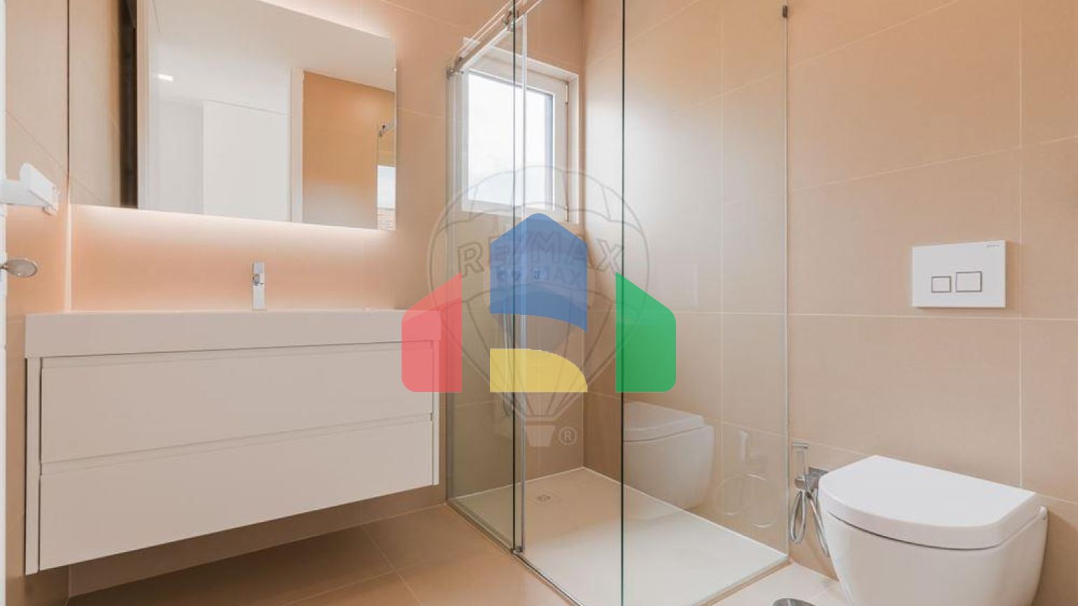 Residential - Single Family Home - T3 - Carcavelos e Parede, Cascais - PT