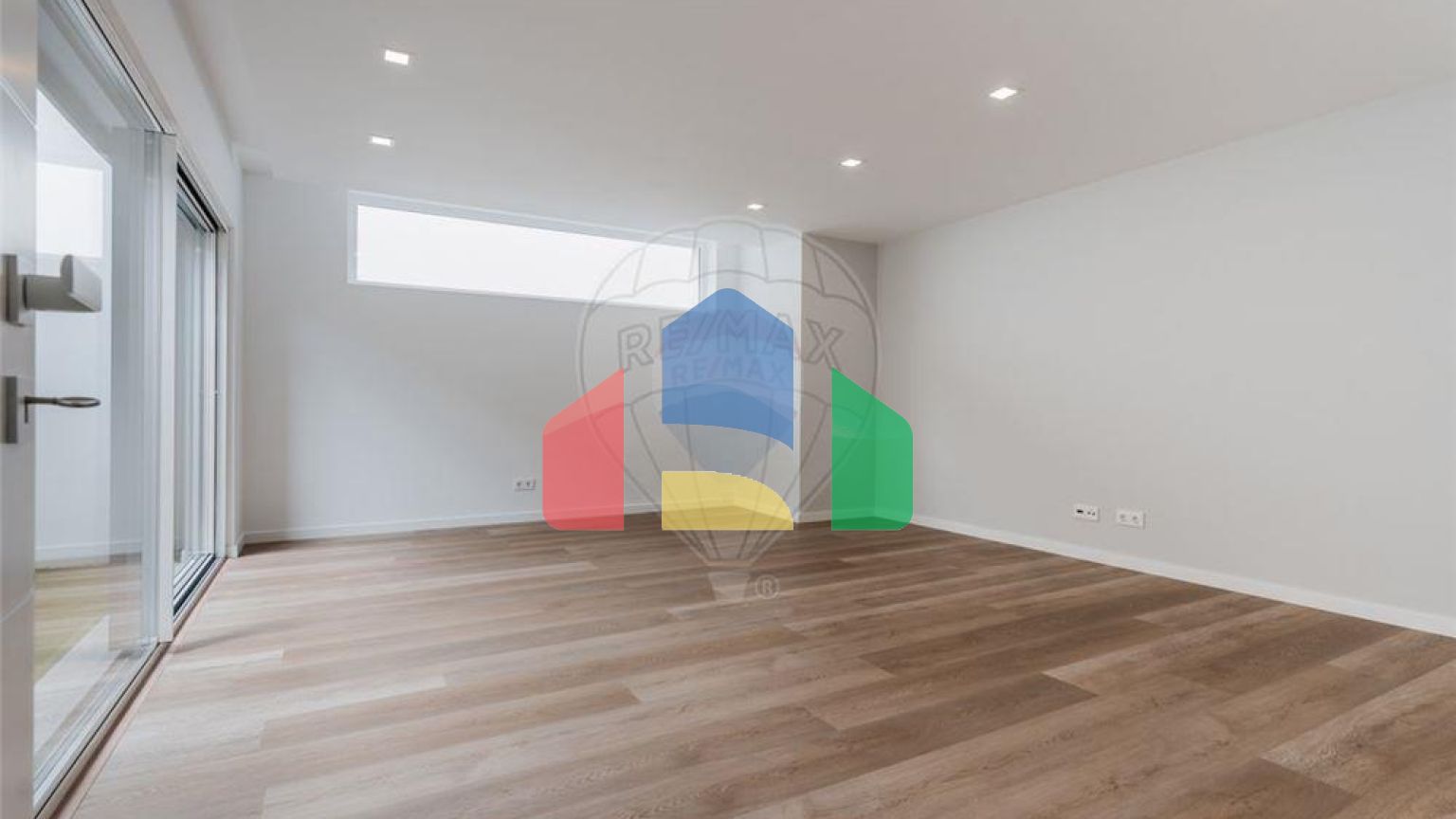 Residential - Single Family Home - T3 - Carcavelos e Parede, Cascais - PT