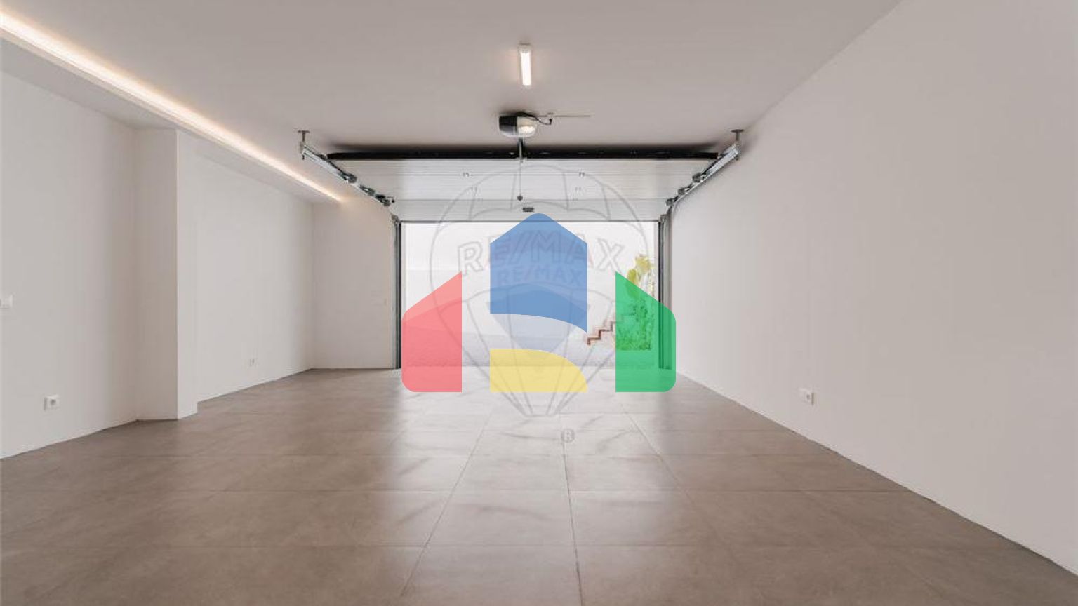 Residential - Single Family Home - T3 - Carcavelos e Parede, Cascais - PT