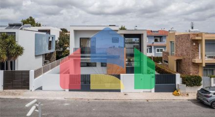 Residential - Single Family Home - T3 - Carcavelos e Parede, Cascais - PT Residential - Single Family Home - T3 - Carcavelos e Parede, Cascais - PT