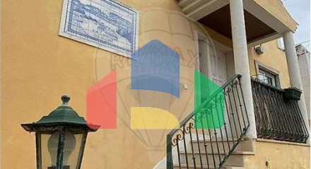 Residential - Single Family Home - T2 - Carcavelos e Parede, Cascais - PT