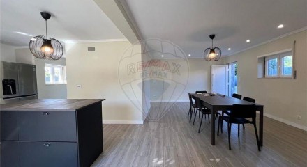 Residential - Single Family Home - T3 - Carcavelos e Parede, Cascais - PT