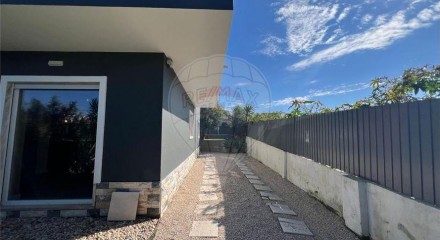 Residential - Single Family Home - T3 - Carcavelos e Parede, Cascais - PT