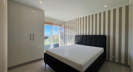 Residential - Single Family Home - T3 - Carcavelos e Parede, Cascais - PT