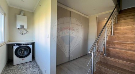 Residential - Single Family Home - T3 - Carcavelos e Parede, Cascais - PT