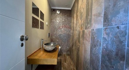 Residential - Single Family Home - T3 - Carcavelos e Parede, Cascais - PT