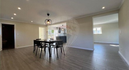 Residential - Single Family Home - T3 - Carcavelos e Parede, Cascais - PT