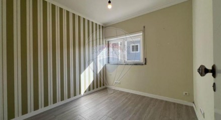 Residential - Single Family Home - T3 - Carcavelos e Parede, Cascais - PT