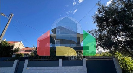 Residential - Single Family Home - T3 - Carcavelos e Parede, Cascais - PT
