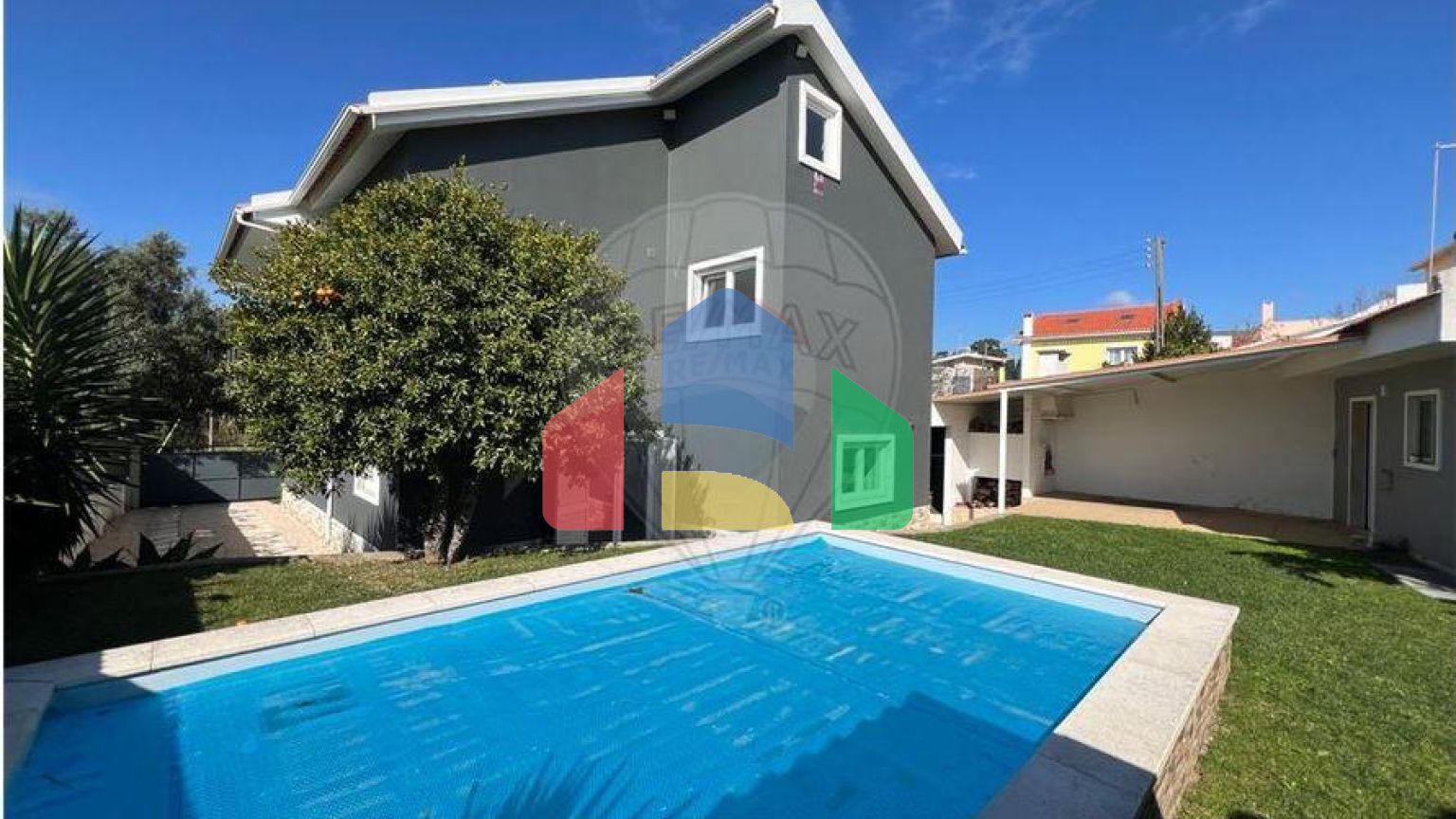 Residential - Single Family Home - T3 - Carcavelos e Parede, Cascais - PT