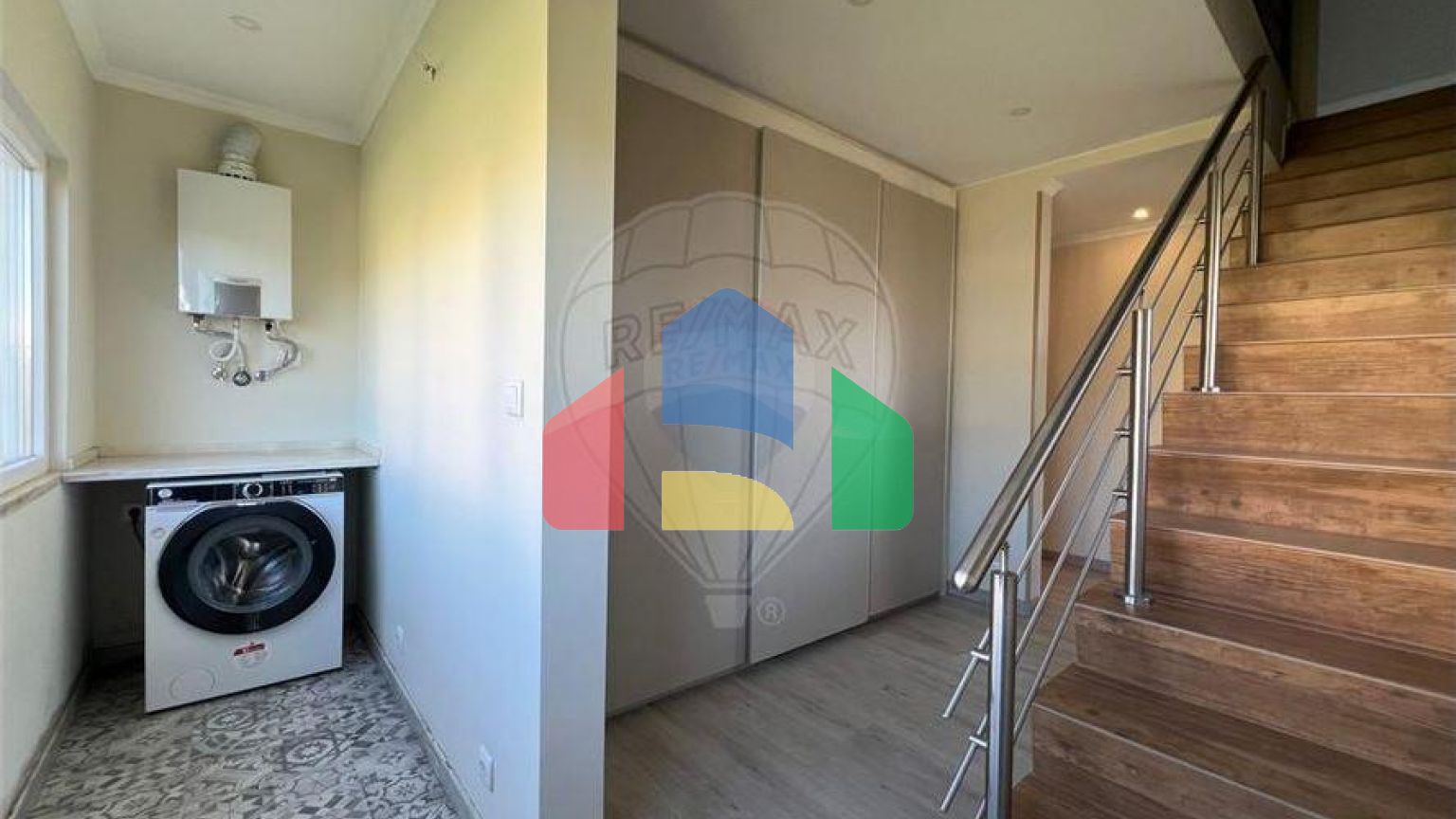 Residential - Single Family Home - T3 - Carcavelos e Parede, Cascais - PT