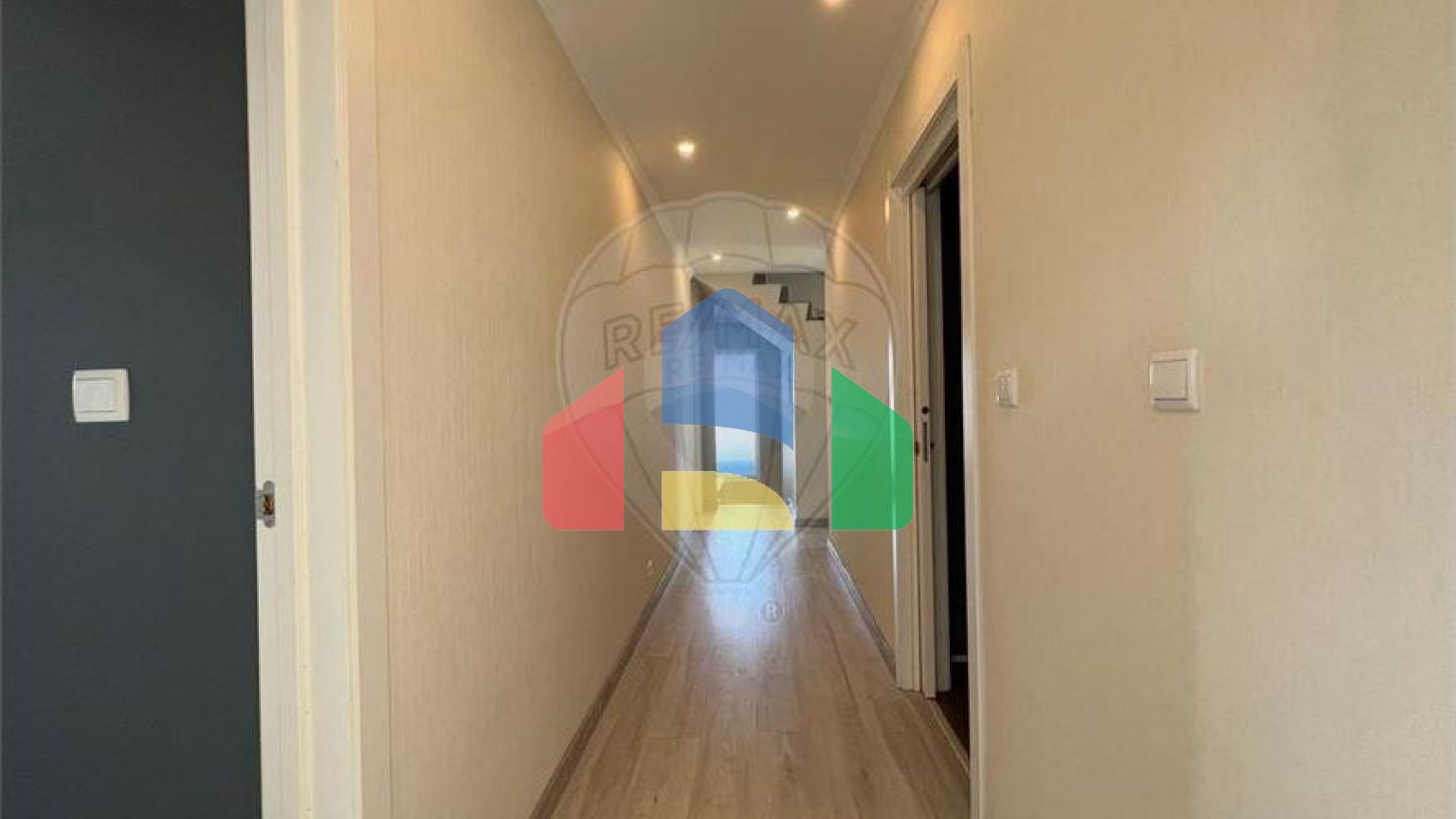 Residential - Single Family Home - T3 - Carcavelos e Parede, Cascais - PT