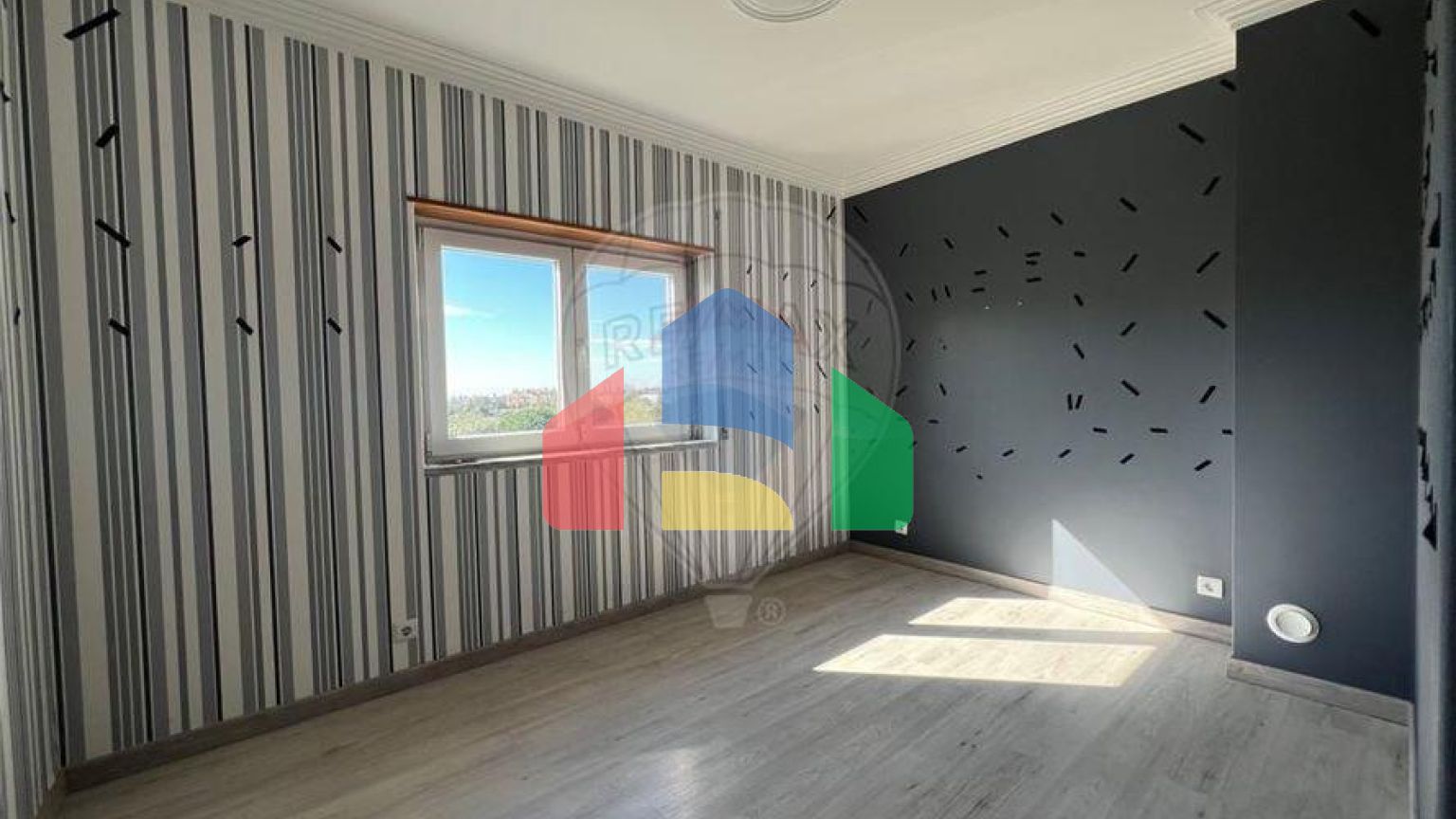 Residential - Single Family Home - T3 - Carcavelos e Parede, Cascais - PT