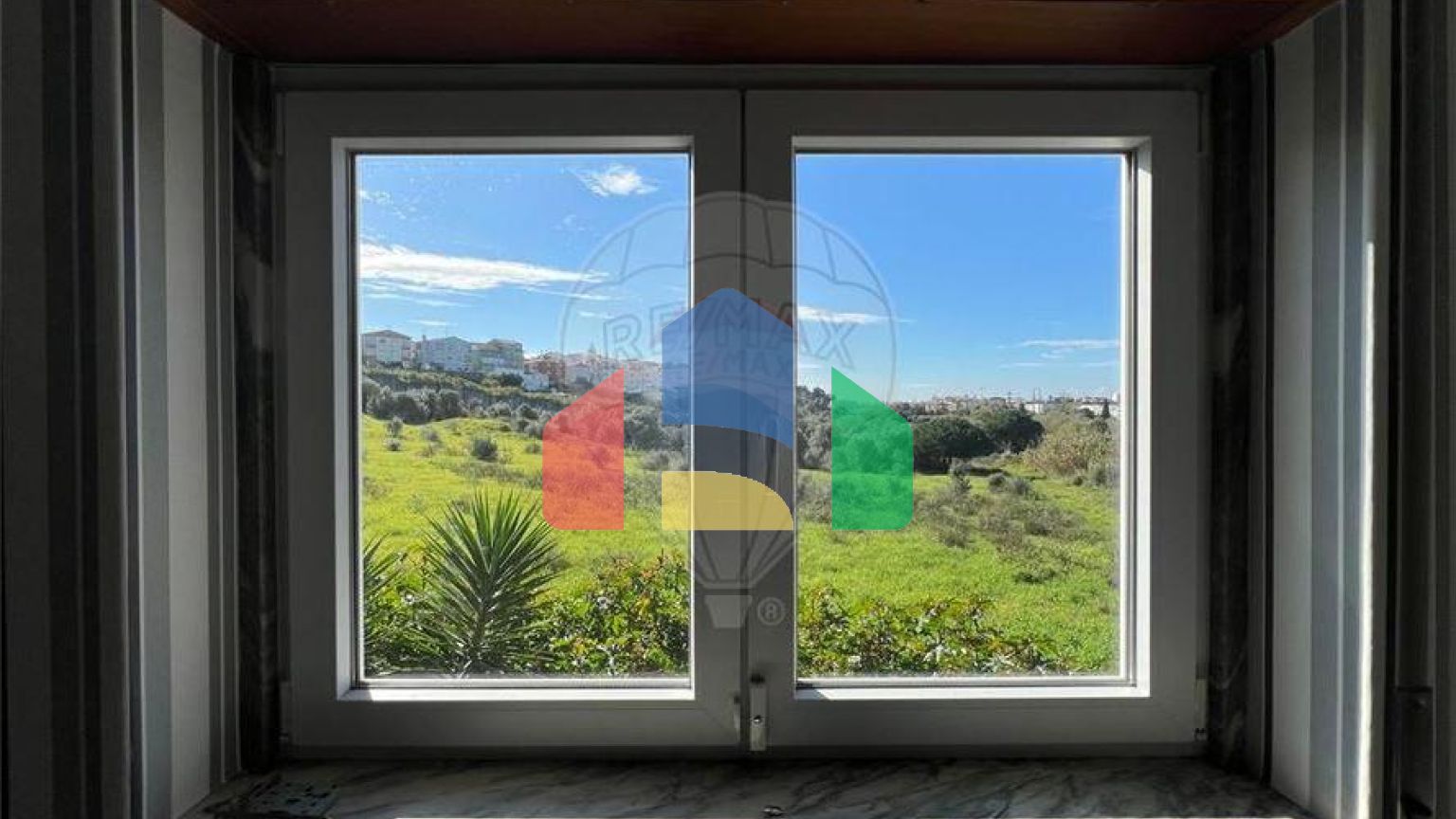 Residential - Single Family Home - T3 - Carcavelos e Parede, Cascais - PT