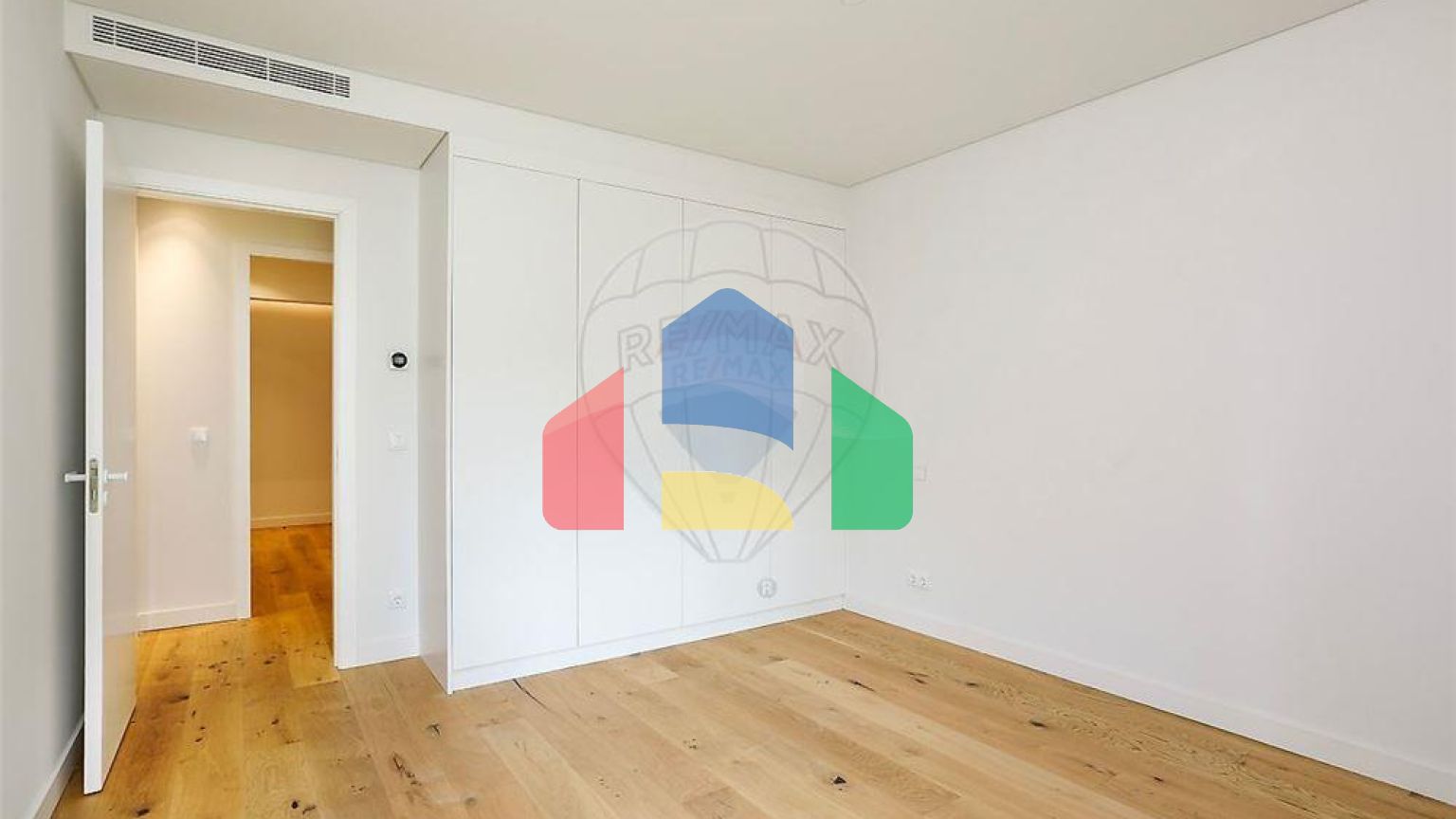 Residential - Condo/Apartment - T4 - Carcavelos e Parede, Cascais - PT