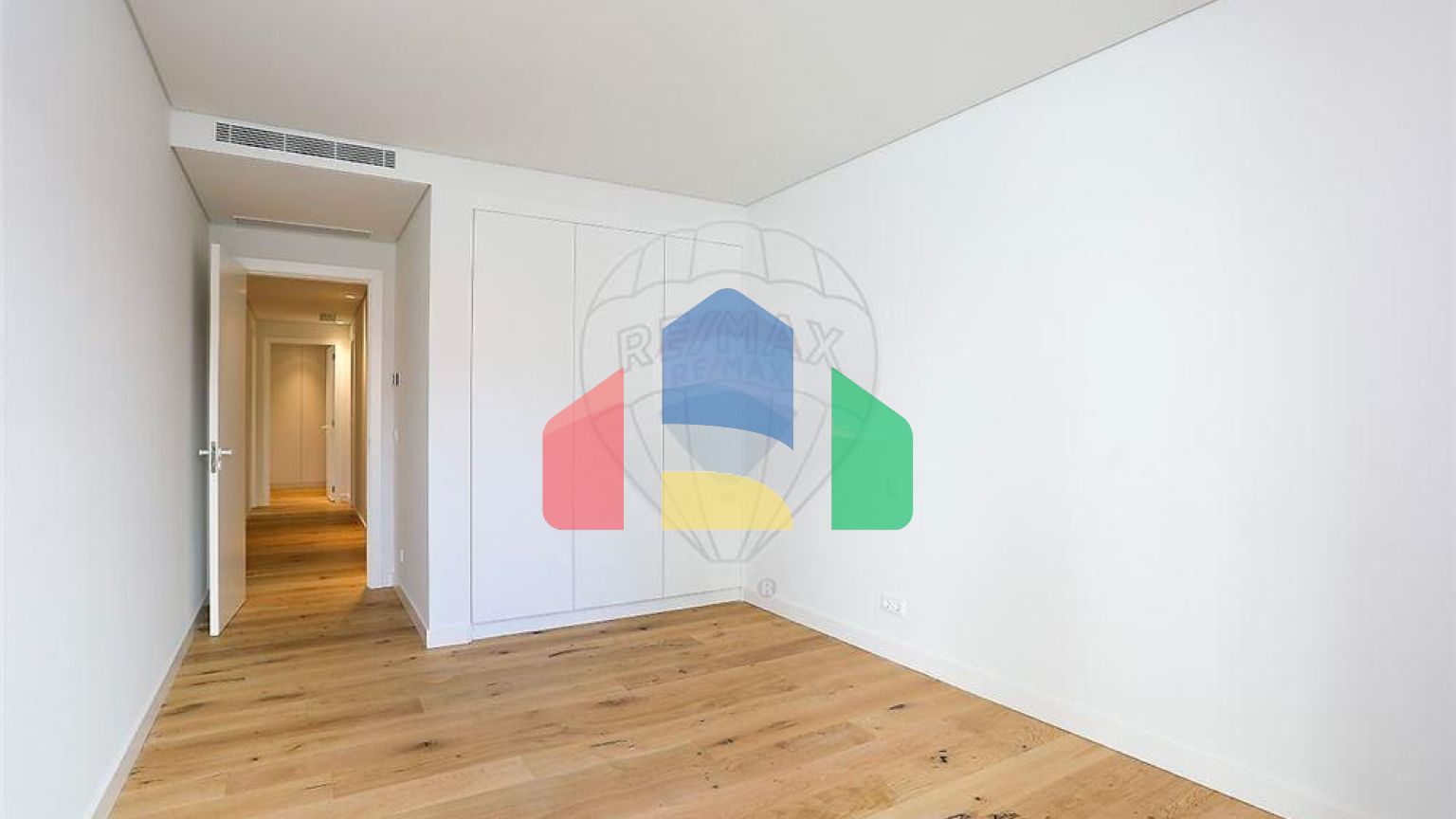 Residential - Condo/Apartment - T4 - Carcavelos e Parede, Cascais - PT