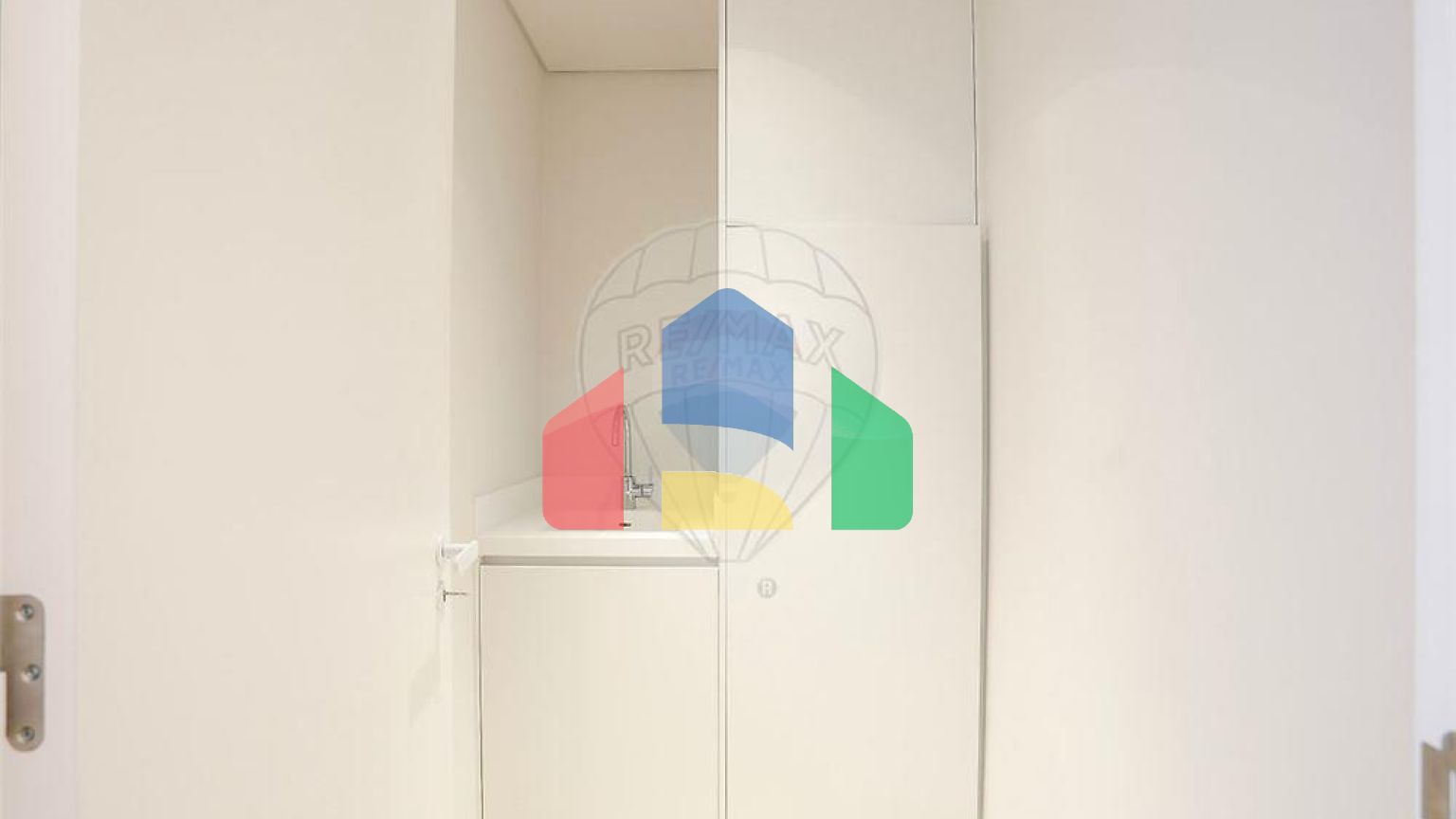 Residential - Condo/Apartment - T4 - Carcavelos e Parede, Cascais - PT