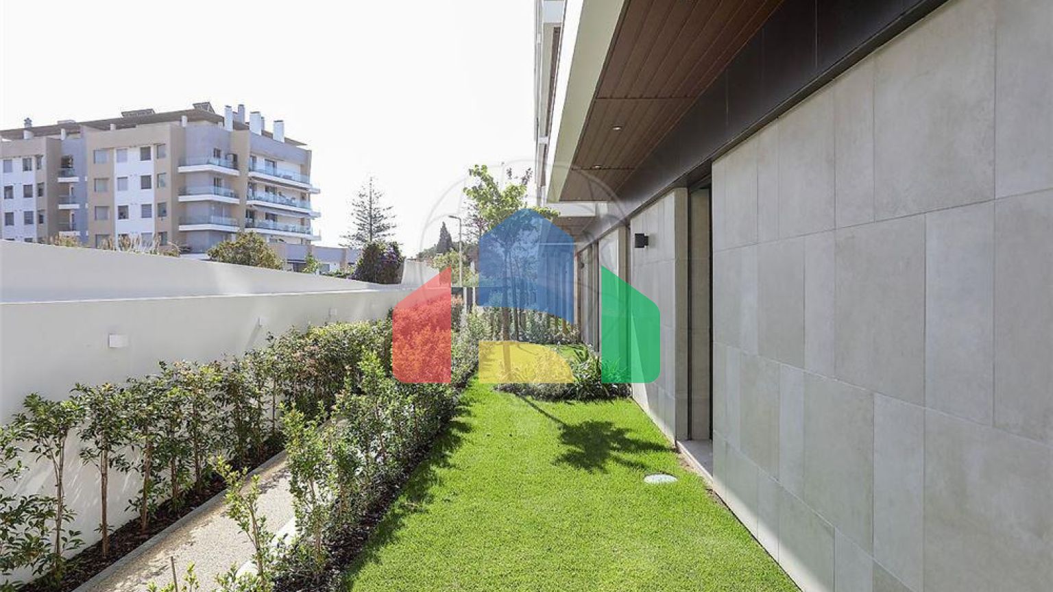 Residential - Condo/Apartment - T4 - Carcavelos e Parede, Cascais - PT