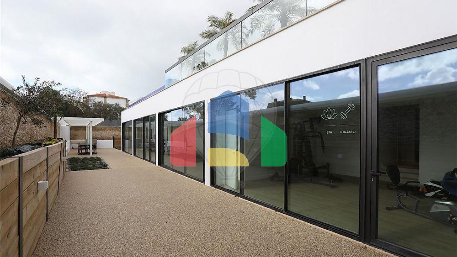 Residential - Condo/Apartment - T4 - Carcavelos e Parede, Cascais - PT