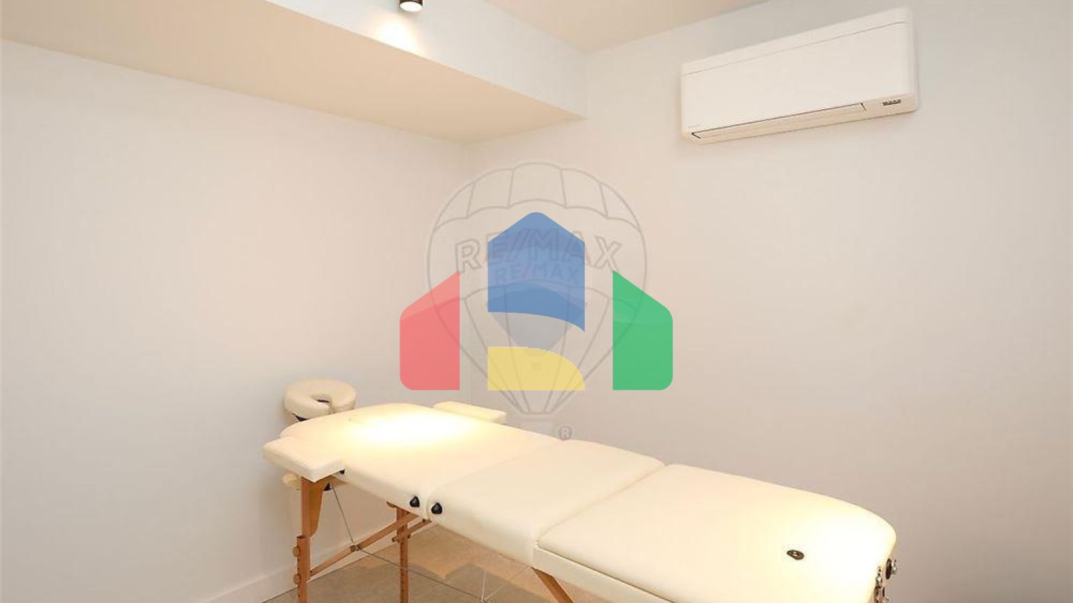 Residential - Condo/Apartment - T4 - Carcavelos e Parede, Cascais - PT