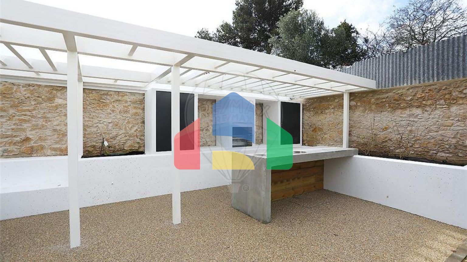 Residential - Condo/Apartment - T4 - Carcavelos e Parede, Cascais - PT