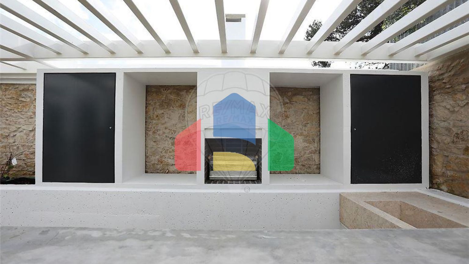 Residential - Condo/Apartment - T4 - Carcavelos e Parede, Cascais - PT