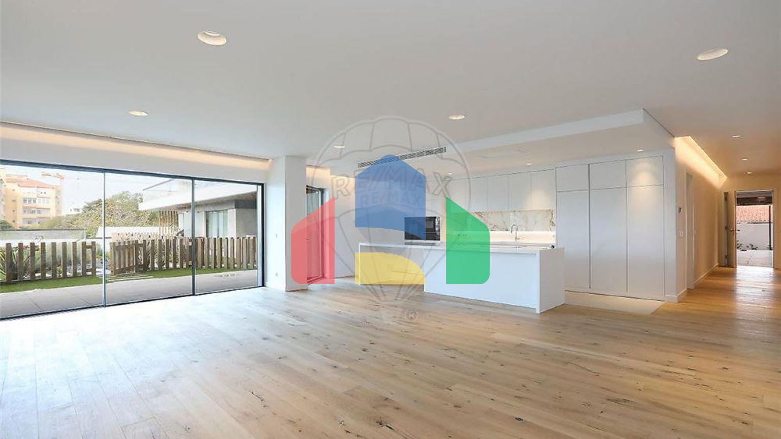 Residential - Condo/Apartment - T4 - Carcavelos e Parede, Cascais - PT