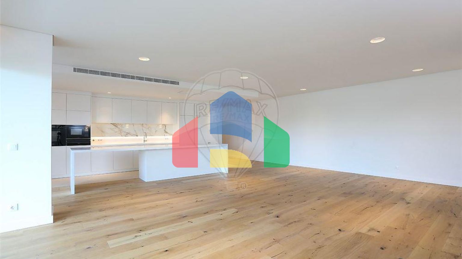 Residential - Condo/Apartment - T4 - Carcavelos e Parede, Cascais - PT