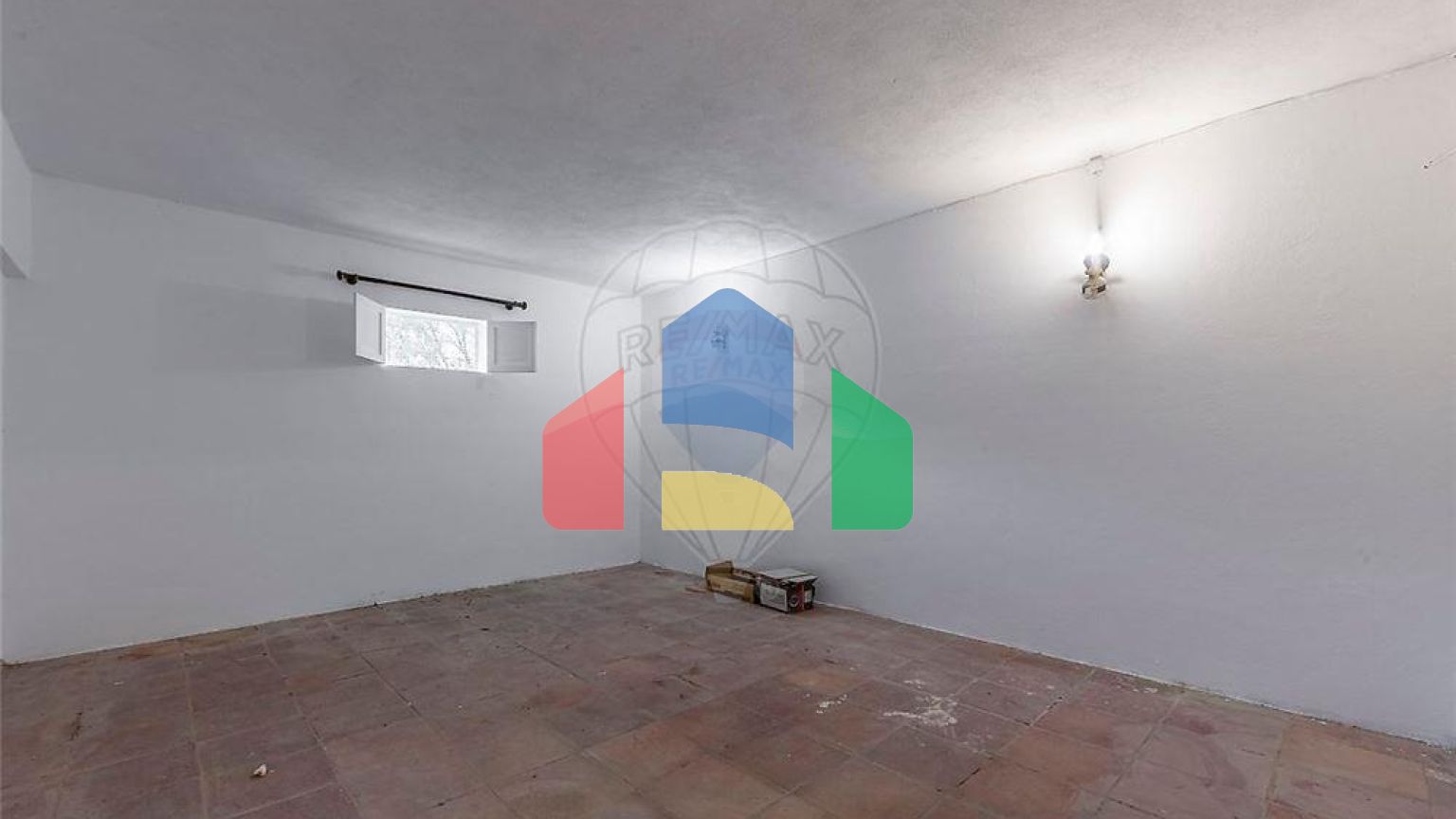 Residential - Condo/Apartment - T2 - Carcavelos e Parede, Cascais - PT