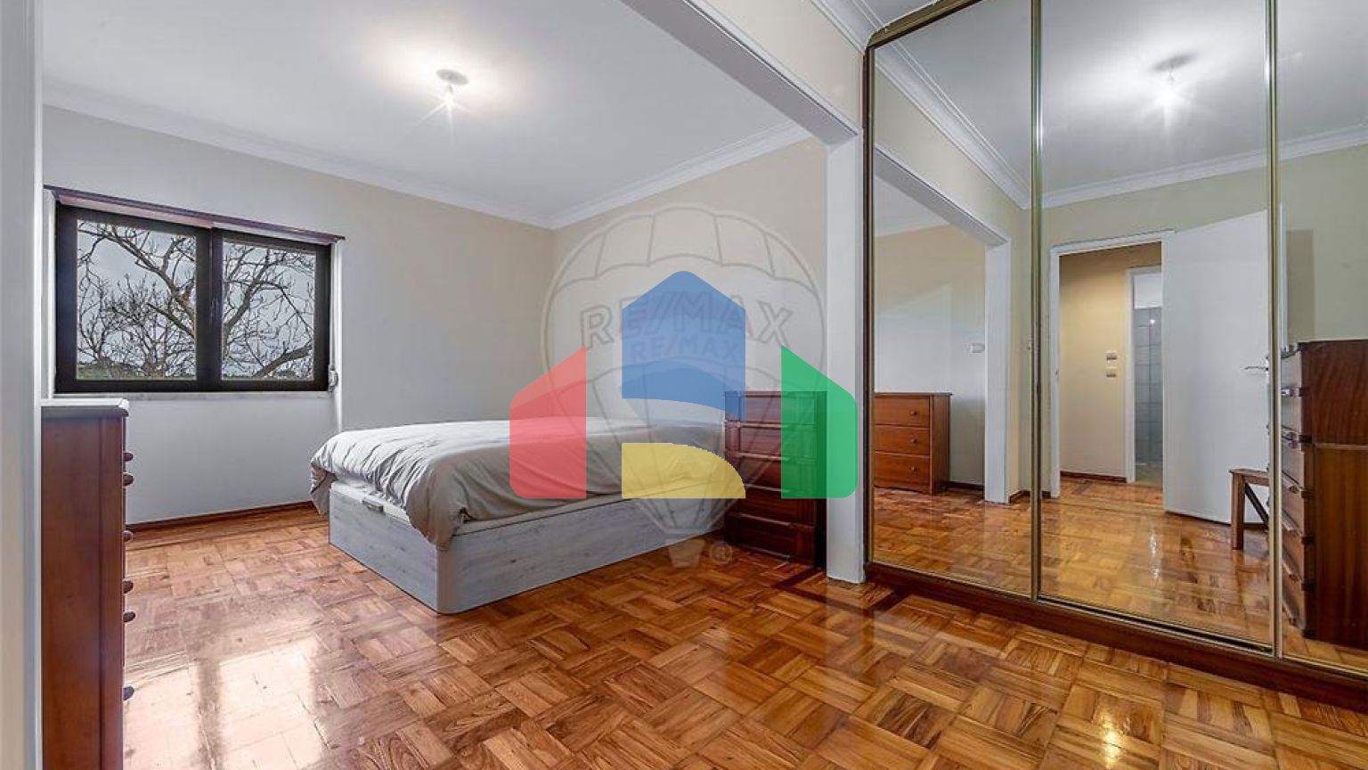 Residential - Condo/Apartment - T2 - Carcavelos e Parede, Cascais - PT