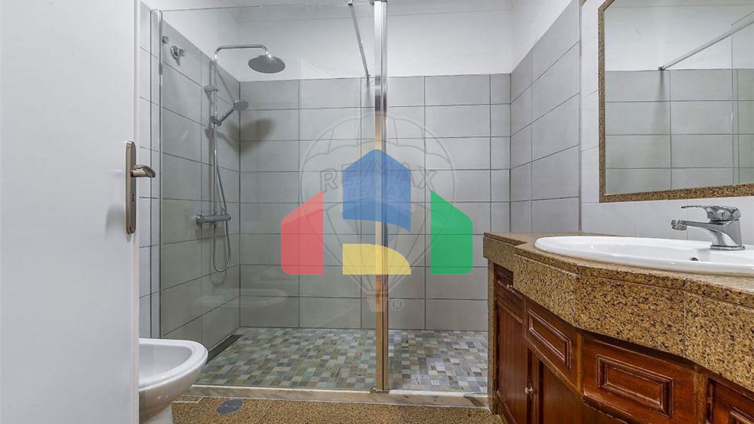 Residential - Condo/Apartment - T2 - Carcavelos e Parede, Cascais - PT