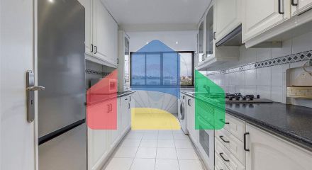 Residential - Condo/Apartment - T2 - Carcavelos e Parede, Cascais - PT