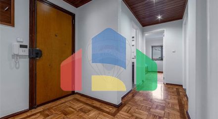 Residential - Condo/Apartment - T2 - Carcavelos e Parede, Cascais - PT