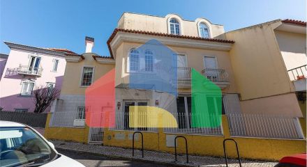 Residential - Single Family Home - T6 - Carcavelos e Parede, Cascais - PT