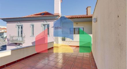 Residential - Single Family Home - T6 - Carcavelos e Parede, Cascais - PT
