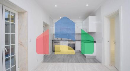 Residential - Single Family Home - T6 - Carcavelos e Parede, Cascais - PT