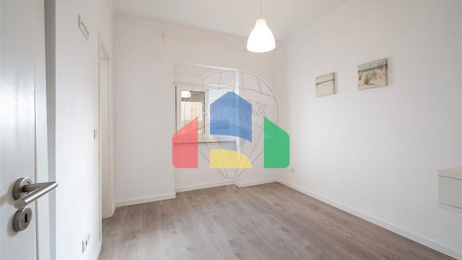 Residential - Condo/Apartment - T3 - Carcavelos e Parede, Cascais - PT