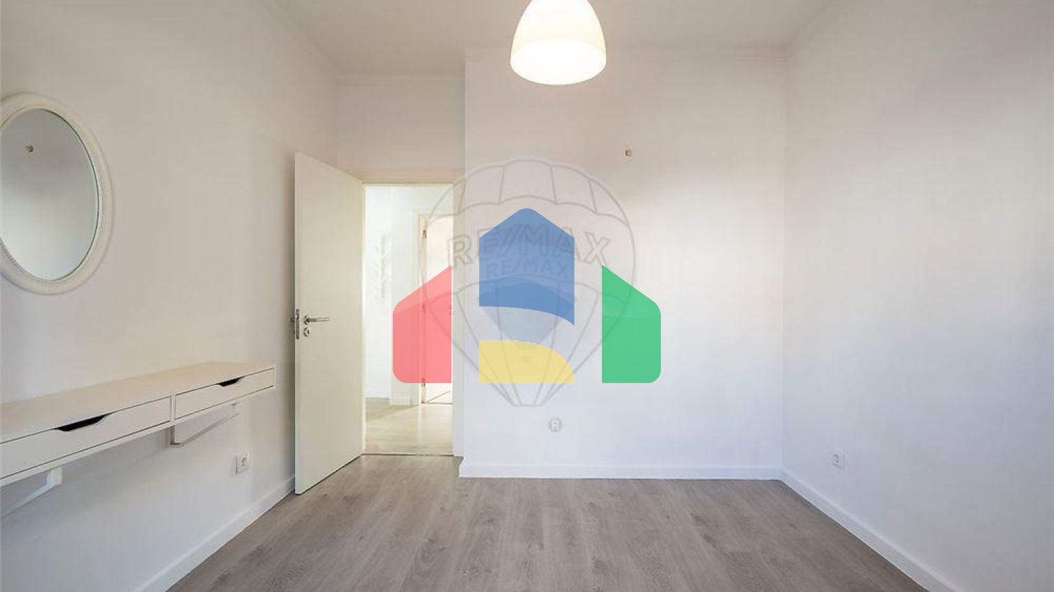 Residential - Condo/Apartment - T3 - Carcavelos e Parede, Cascais - PT