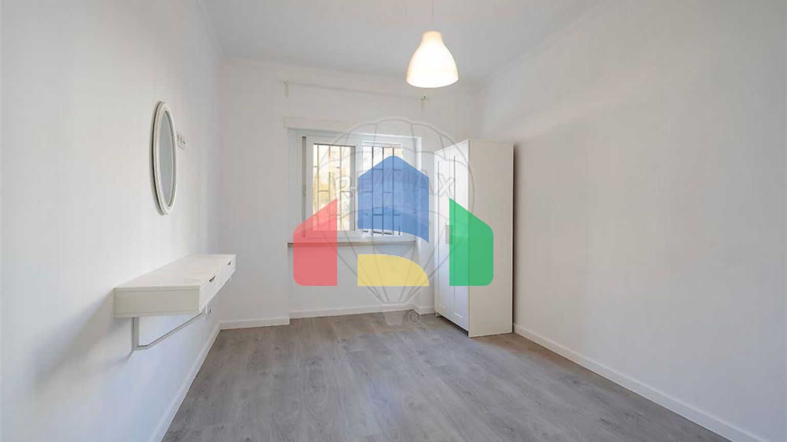 Residential - Condo/Apartment - T3 - Carcavelos e Parede, Cascais - PT