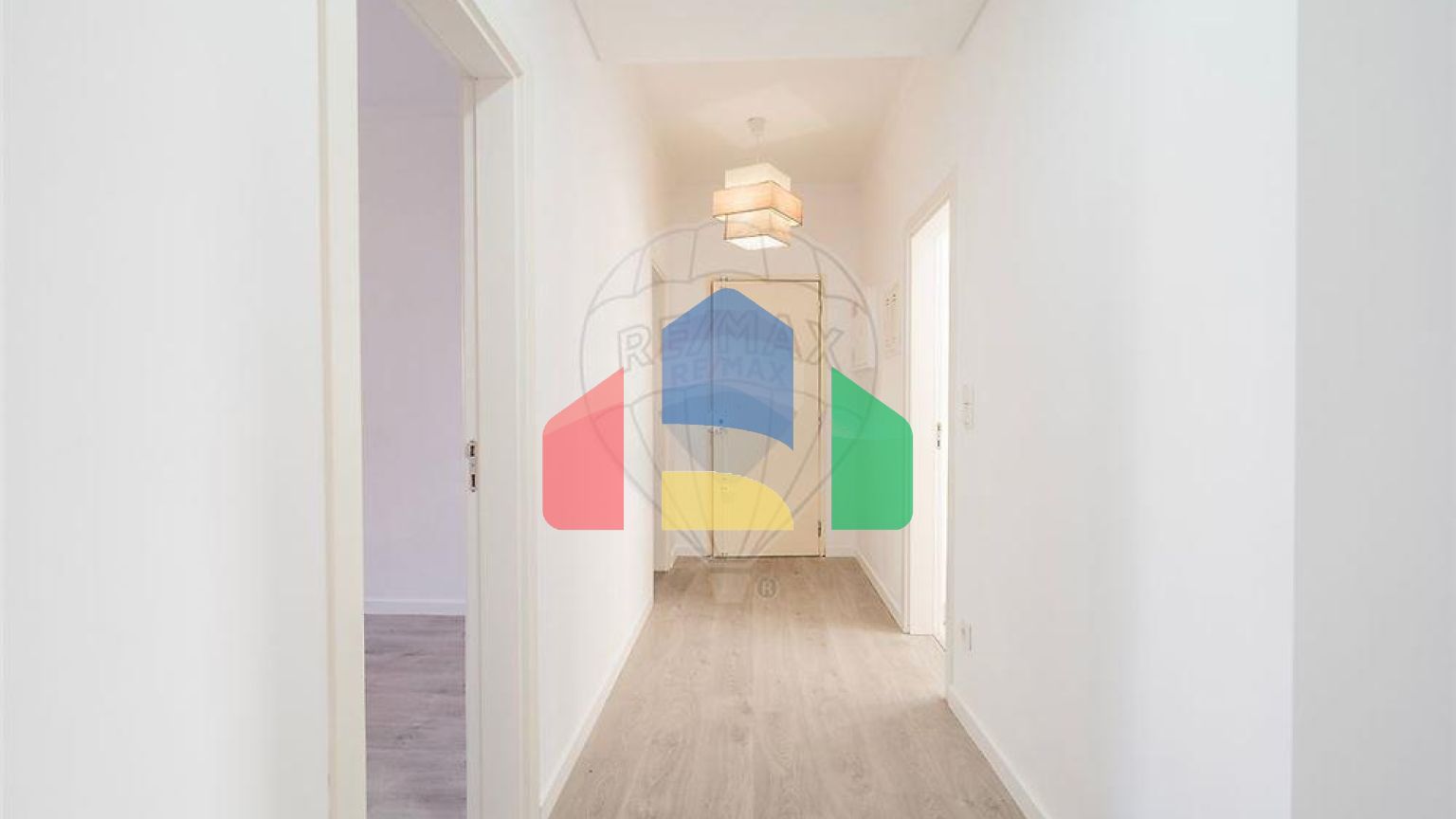 Residential - Condo/Apartment - T3 - Carcavelos e Parede, Cascais - PT