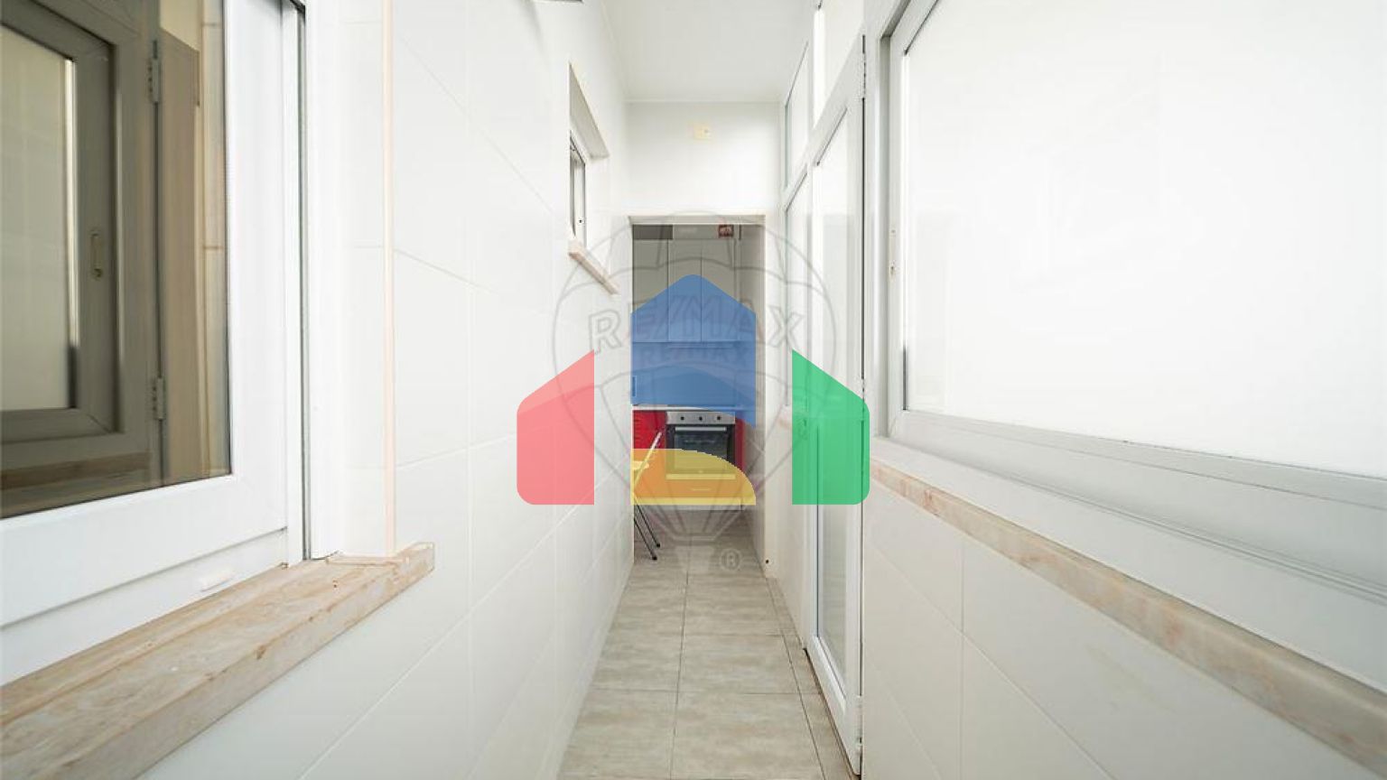 Residential - Condo/Apartment - T3 - Carcavelos e Parede, Cascais - PT